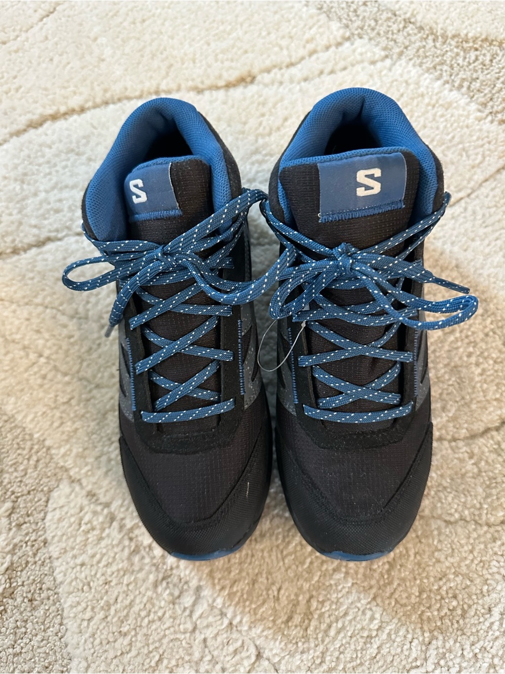 Kids Salomon Waterproof hiking boot size 3